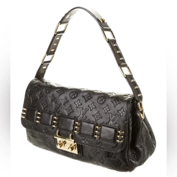 Louis Vuitton Black
My Deer Rebelle Shoulder Bag Monogram Embossed Deerskin - Picture 3 of 10